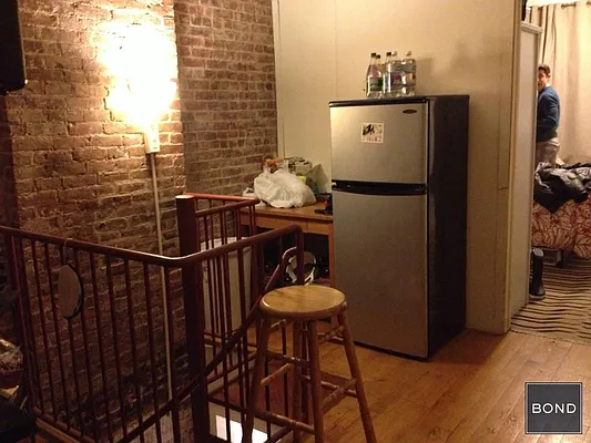 Rented by Bond New York | media 26