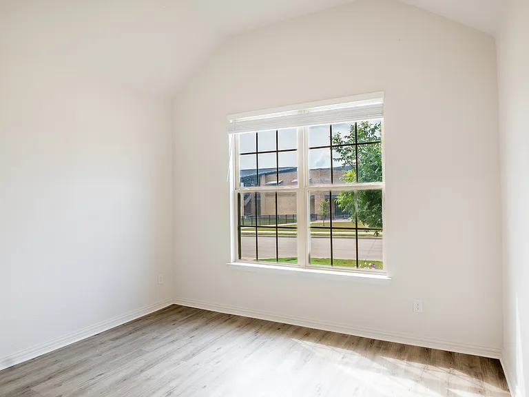 420 Kirkham Dr — Photo 14