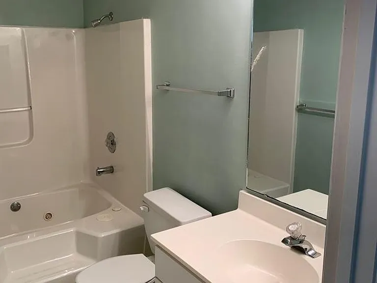 460 Myrtle Greens Dr #E — Photo 8