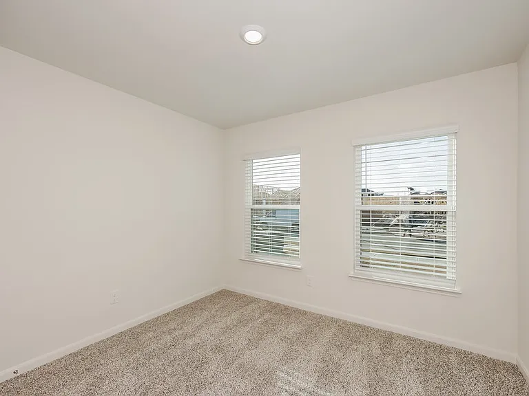 1313 Redpine Dr — Photo 12