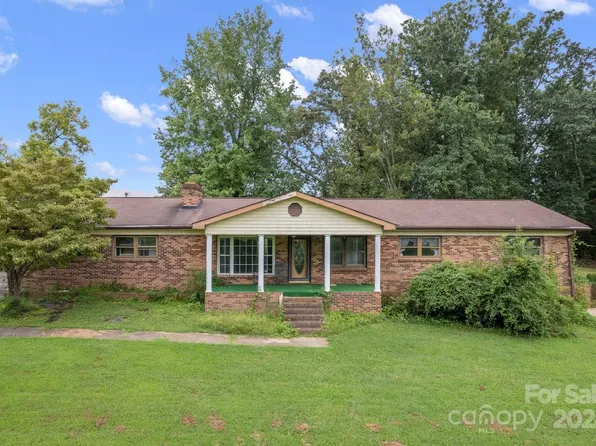 310 Southridge Pkwy, Bessemer City, NC 28016