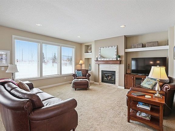 4th image of 4222 Parkview Ln