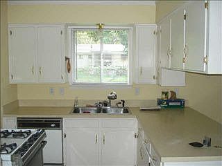 3rd image of 2210 Pontiac Dr