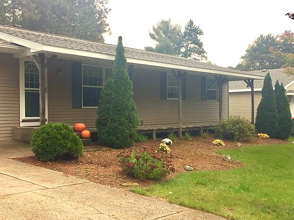 2nd image of 10977 Woodbushe Dr SE