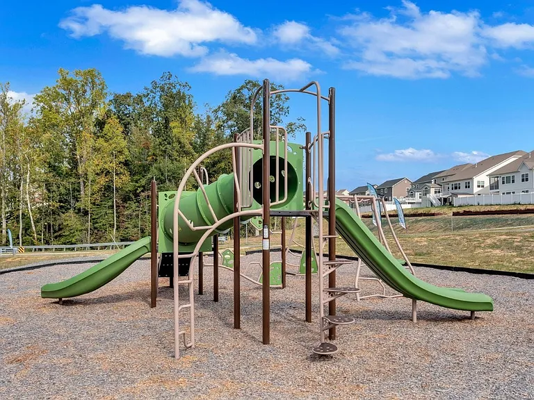 EVOLV at Stonehaven — Photo 26