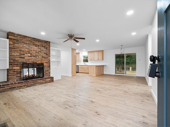 5th image of 101 Southern Hills Dr