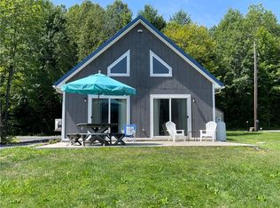 882 Lake Shore Rd, Friedens, PA 15541