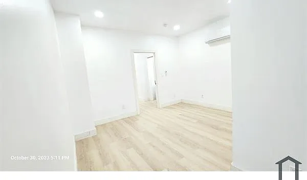 169 Thomas St #3R — Photo 10