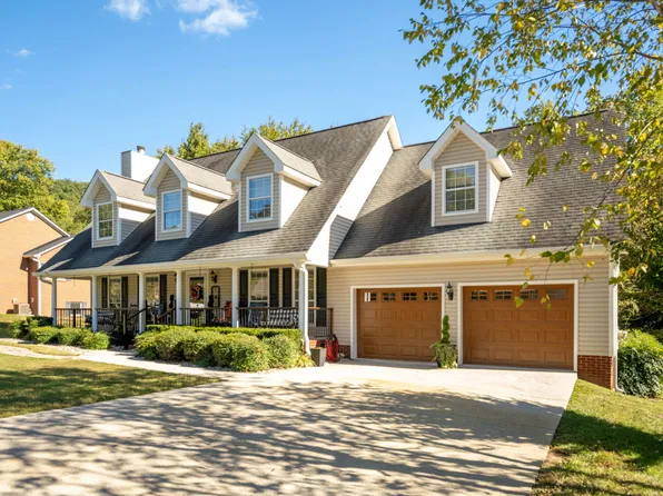 2806 Fox Ridge Rd, Ooltewah, TN 37363