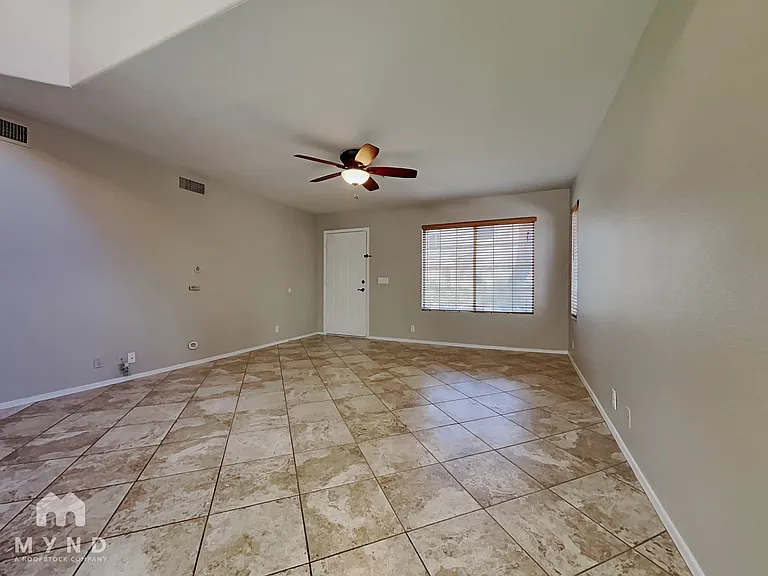 15550 N Frank Lloyd Wright Blvd #1098 — Photo 4