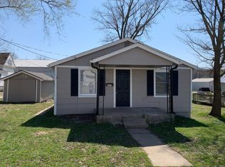 303 Franklin St, Richmond, MO 64085