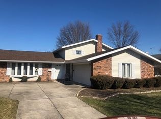 13340 Trenton Trl, Middleburg Heights, OH 44130