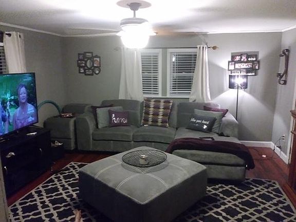 Large Den with an attached closet. Can be used as a 4th bedroom.