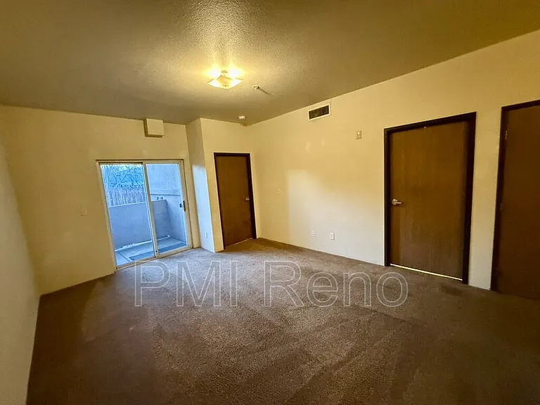 Big Horn Apartments — Photo 13