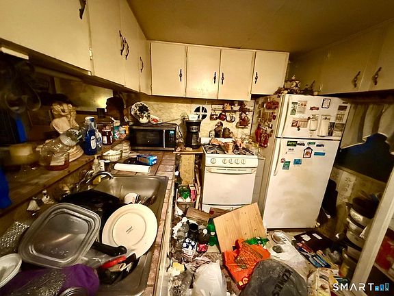 5th image of 464 Lopus Road