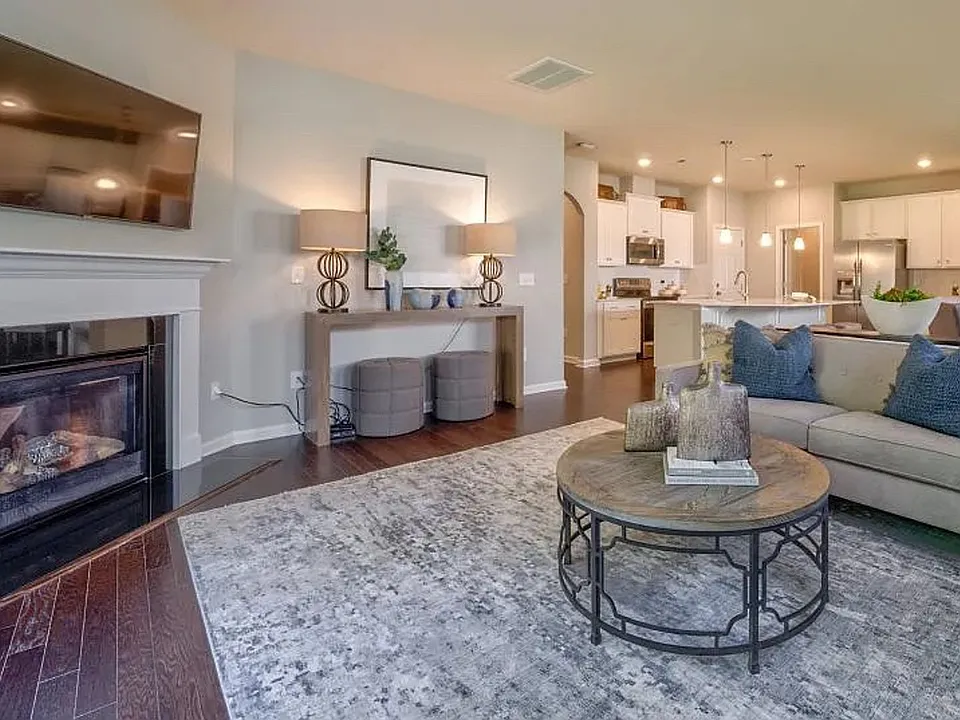 436 Kennerly Center Dr