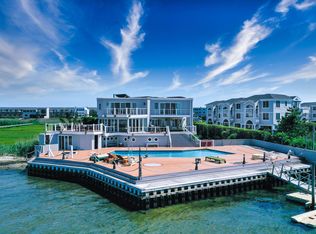 570 Dune Rd, Westhampton Beach, NY 11978