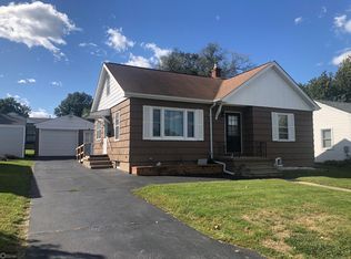 407 Lake Dr, Ottumwa, IA 52501