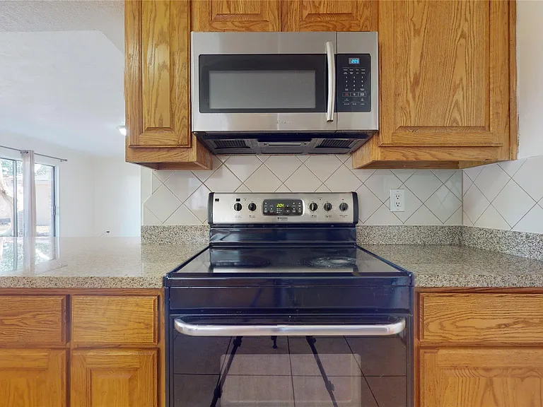 1206 Woven Wood Ct — Photo 24