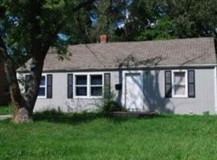 3705 Vineyard Rd, Kansas City, MO 64128