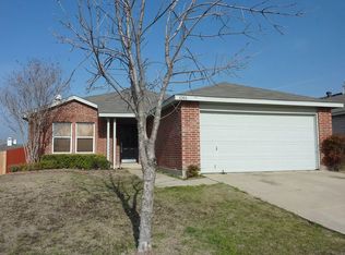 8708 Swan Park Dr, Denton, TX 76210