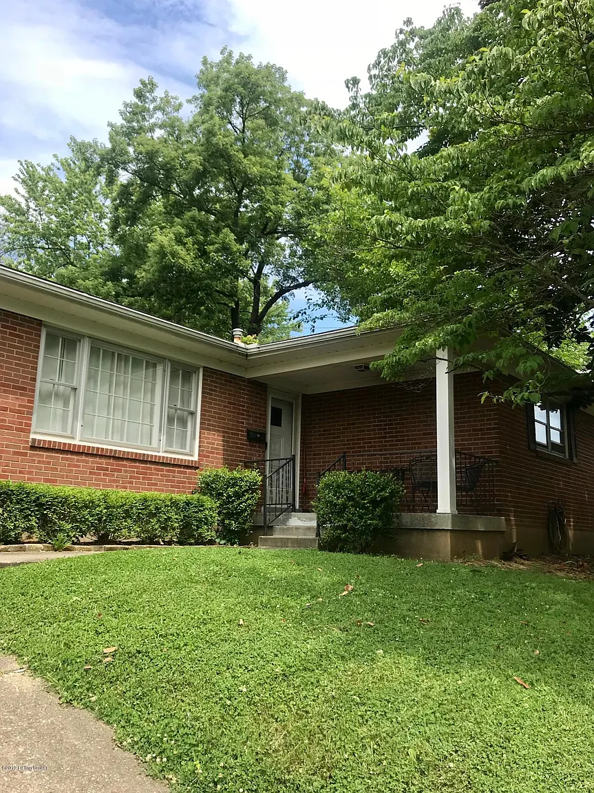 7515 Merlyn Cir photo 1