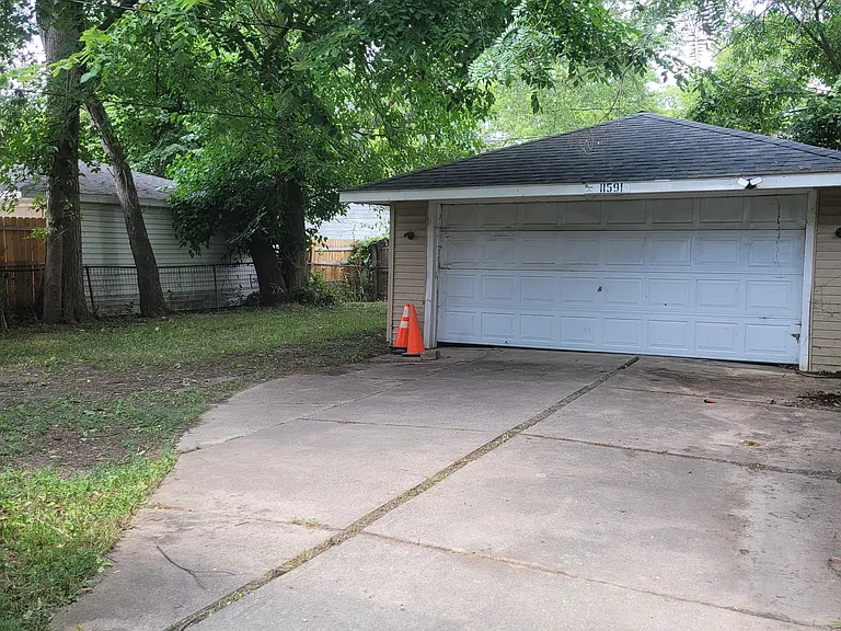 11591 Somerset Ave — Photo 17