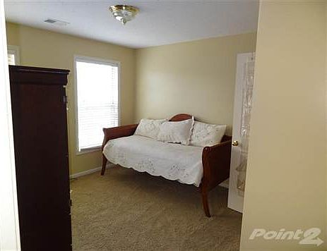 Upstairs Bedroom 2