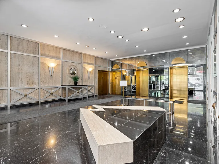 300 W 55th St #10B — Photo 10