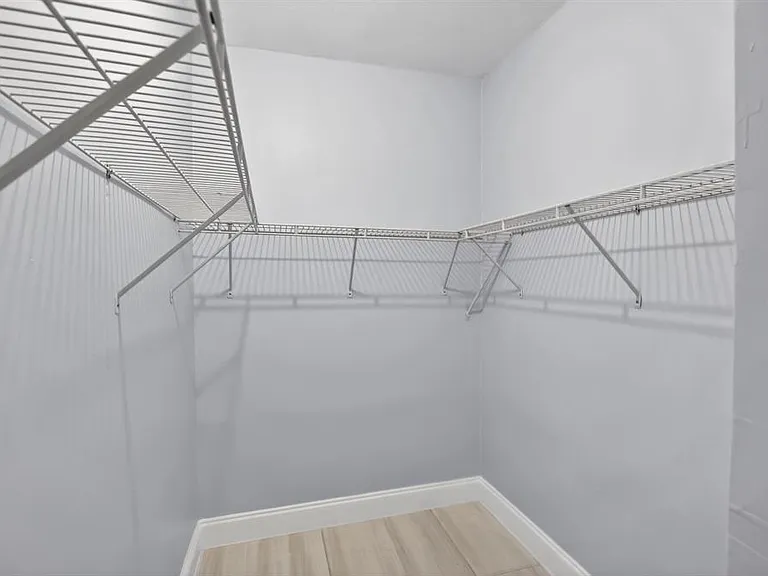 4404 Treasure Cove Dr — Photo 8