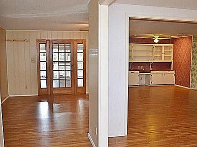 2nd image of 1826 Delwood Dr