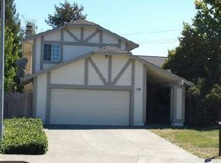 1060 Wren Dr, Petaluma, CA
