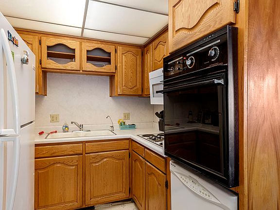 2nd image of 3575 S Cochise Dr