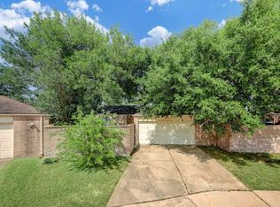 16022 Alta Mar Dr, Houston, TX 77083