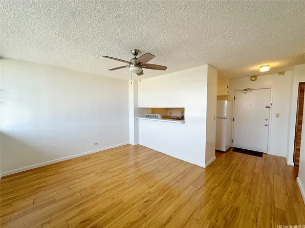2977 Ala Ilima St APT 809, Honolulu, HI 96818