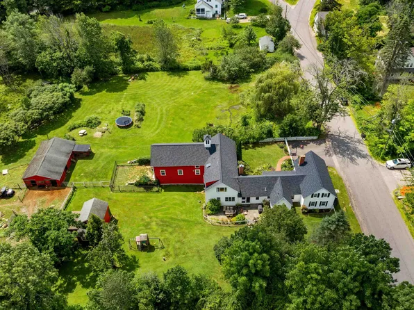 415 Flanders Memorial Road, Weare, NH 03281