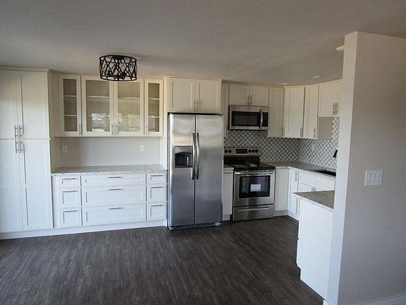 3rd image of 3110 Grandview St