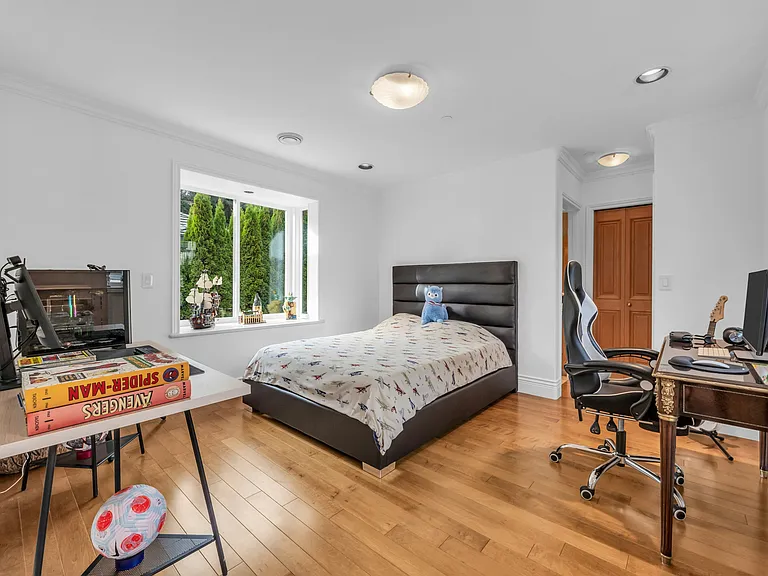1525 Errigal Pl — Photo 36