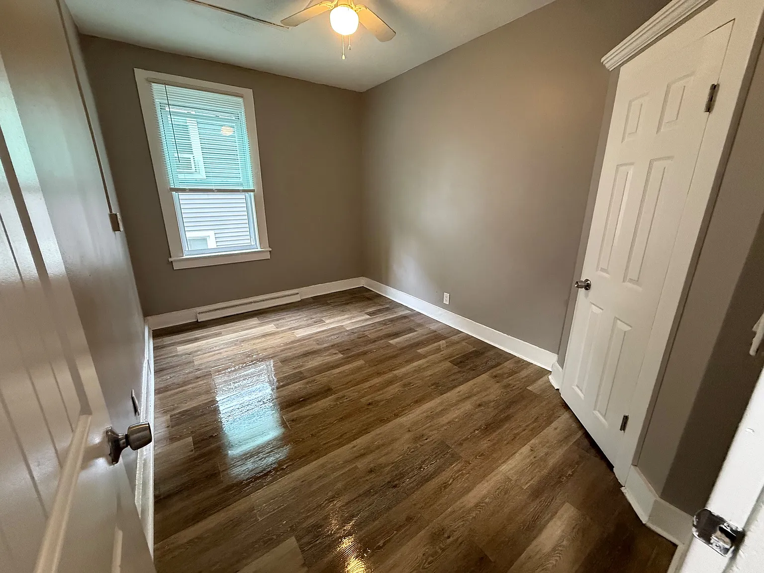 3 bed, 2746 sqft, $2,400 — Photo 2