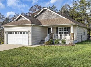 56 Capitol Dr, Crossville, TN 38555