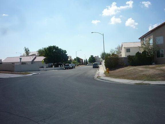 4th image of 3547 Tokyo Ct