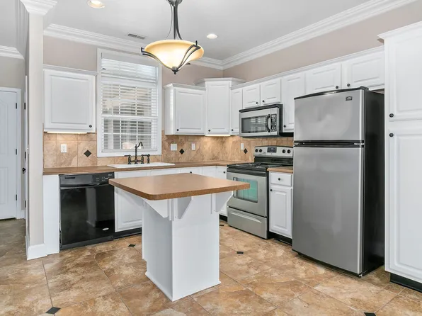 1405 George Ct #1, Lawrence, KS 66044