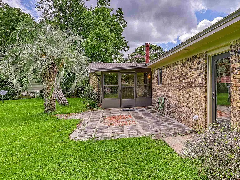 Patio porch connected to Sunroom