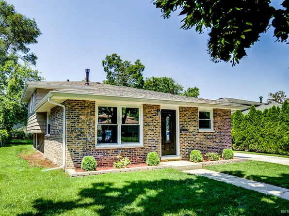 14606 Tripp Ave, Midlothian, IL 60445