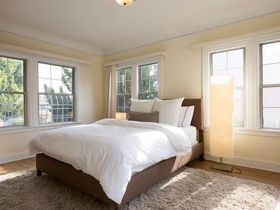 3rd image of 609 N Beachwood Dr #609
