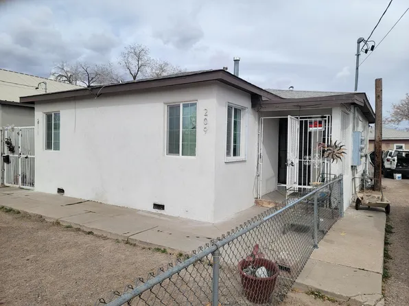 209-211 San Lorenzo Ave NW, Albuquerque, NM 87107