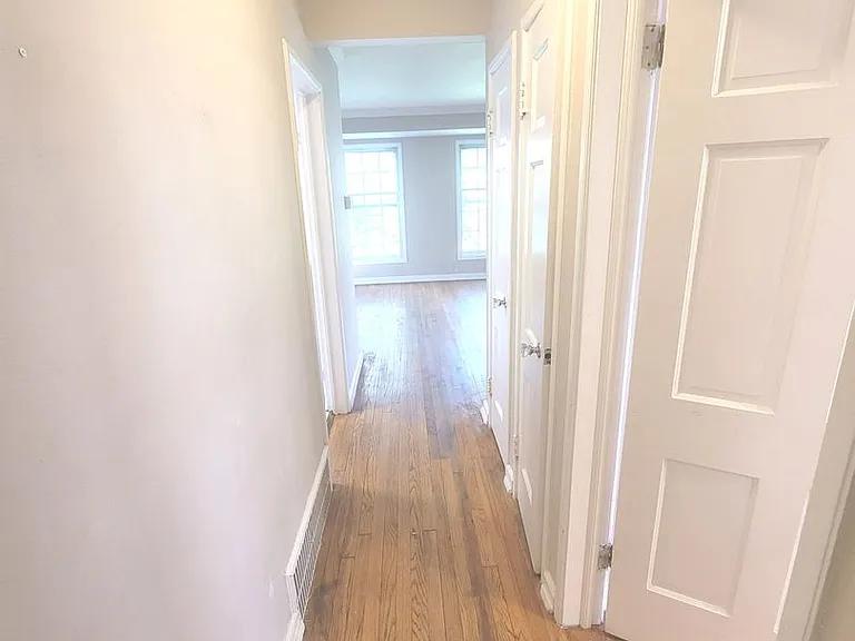 2523 Lake Dr — Photo 18