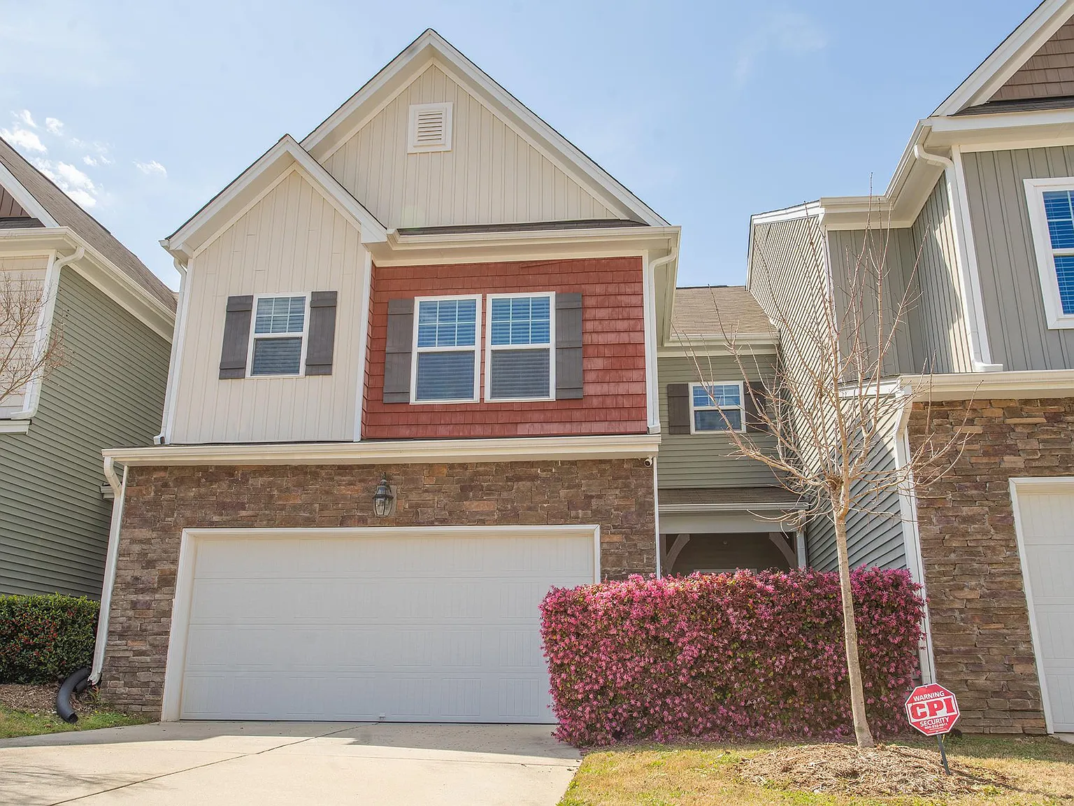 3 bed, 2.5 bath, 1600 sqft, $2,500 — Photo 1