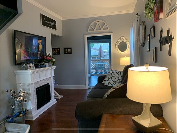 4th image of 4165 Porter Ave