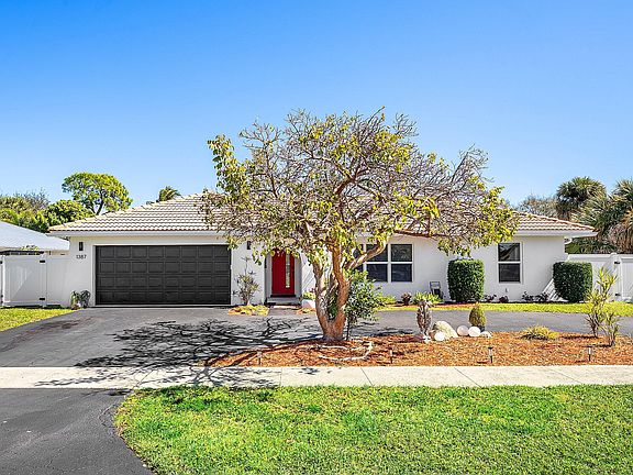 2nd image of 1387 SW 12th Street